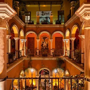 4* Hotel Casa Del Poeta